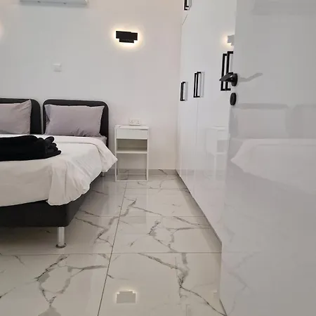 Apartment 2 Bedroom Modern In The Heart Of Larnaca! *